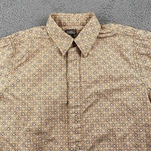 Royal Robbins Shirt Mens Medium Beige Geometric Print Short Sleeve Button Up